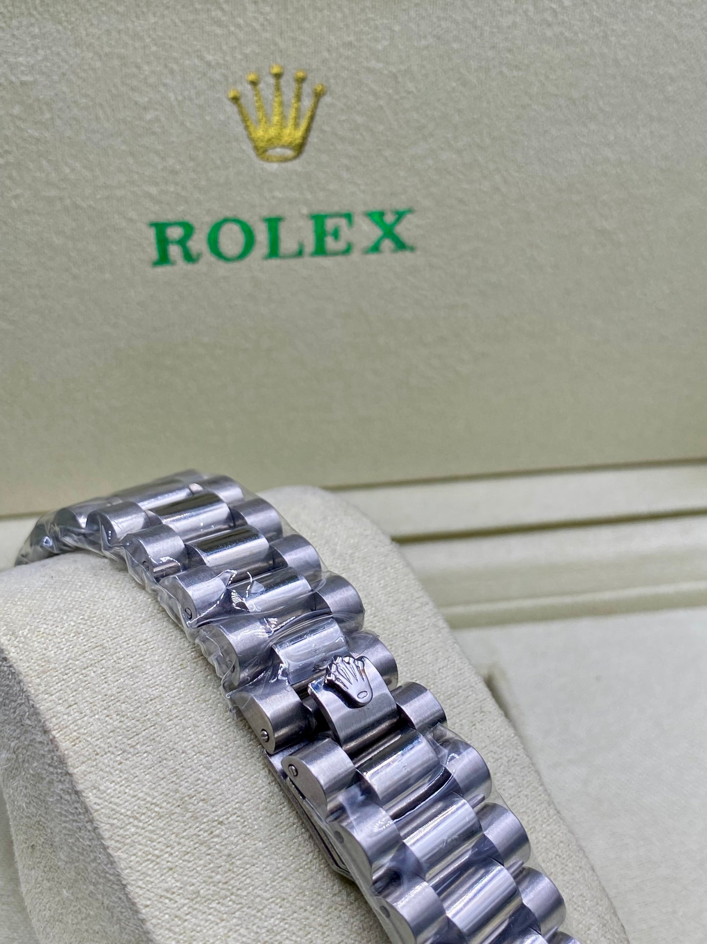 Rolex-Style Date Just Green Dial