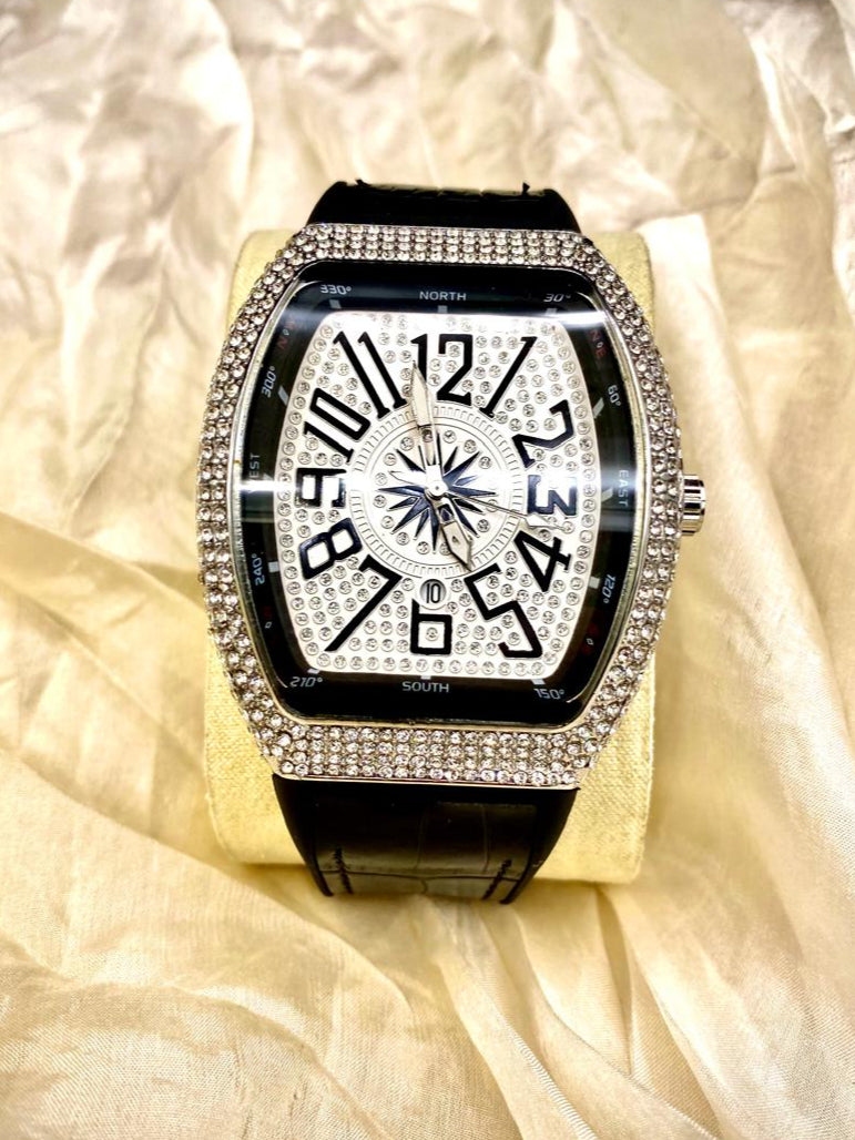 FM DIAMOND with BLACK STRAPS